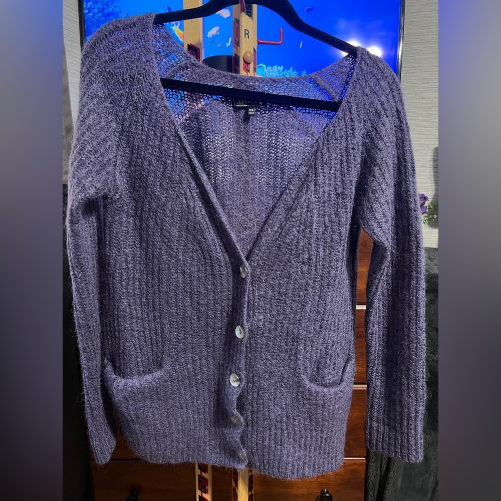 Talula Lavender Purple V-Neck Button Cardigan! Abalone buttons!